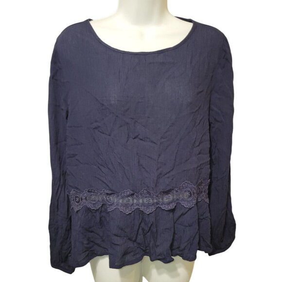 Francesca's Miami NEW NWT Navy Blue Blouse Size Medium M Crochet Trim - Picture 1 of 6